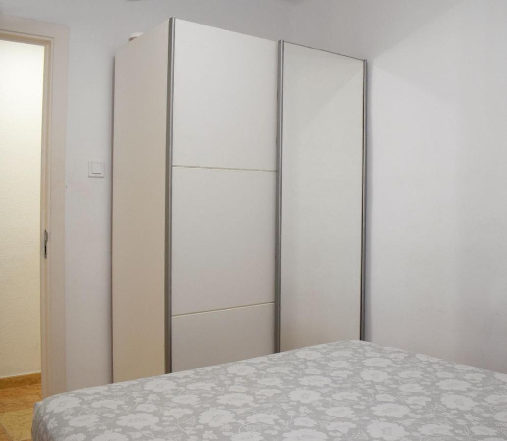 Apartamentos Atlas Terrassa II Екстер'єр фото