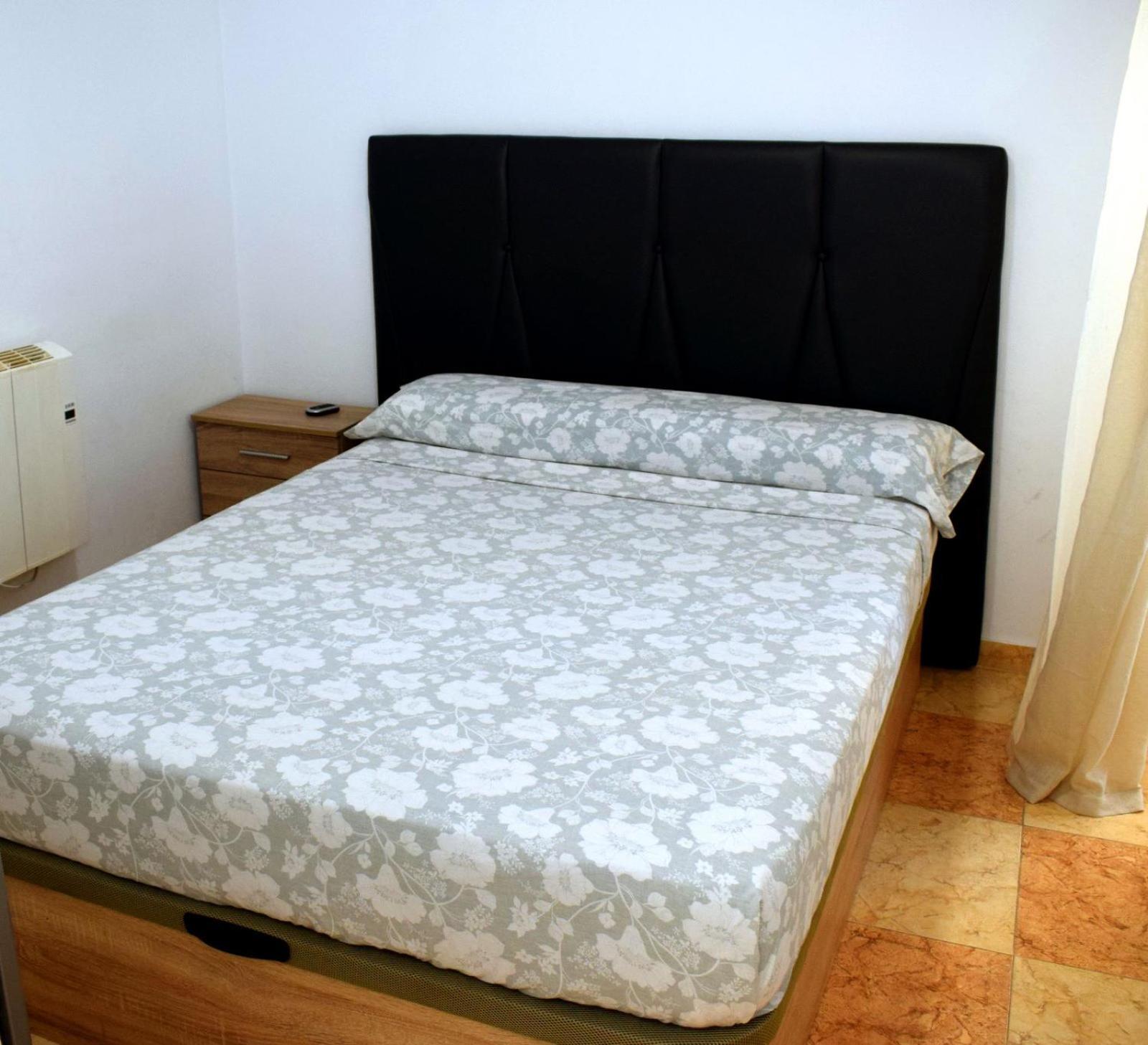 Apartamentos Atlas Terrassa II Екстер'єр фото